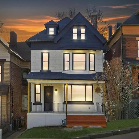 Newly Renovated Victorian Gem Perfect Space For Family Vacations! 匹兹堡 外观 照片