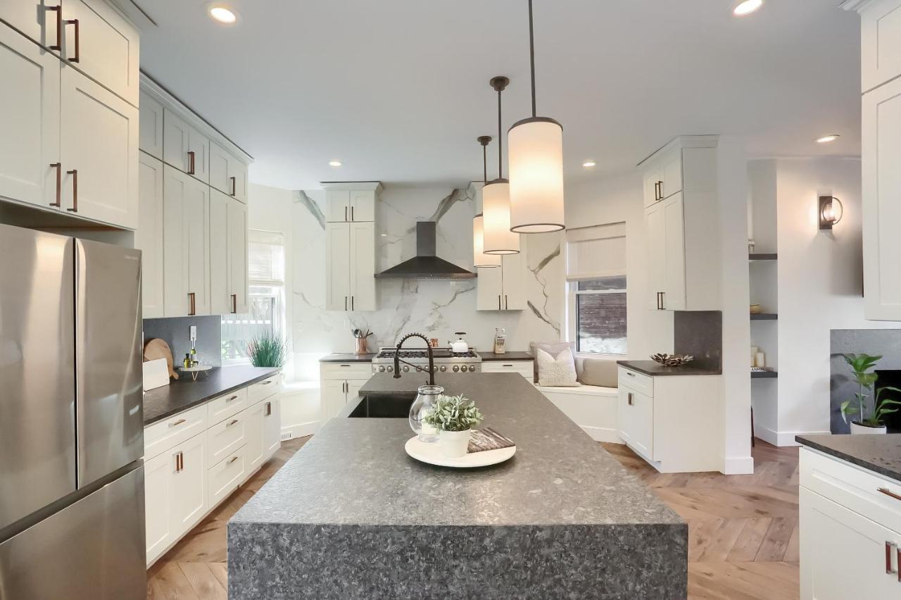 Newly Renovated Victorian Gem Perfect Space For Family Vacations! 匹兹堡 外观 照片
