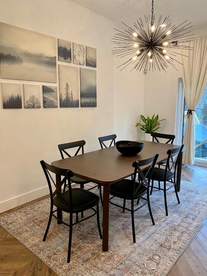 Newly Renovated Victorian Gem Perfect Space For Family Vacations! 匹兹堡 外观 照片