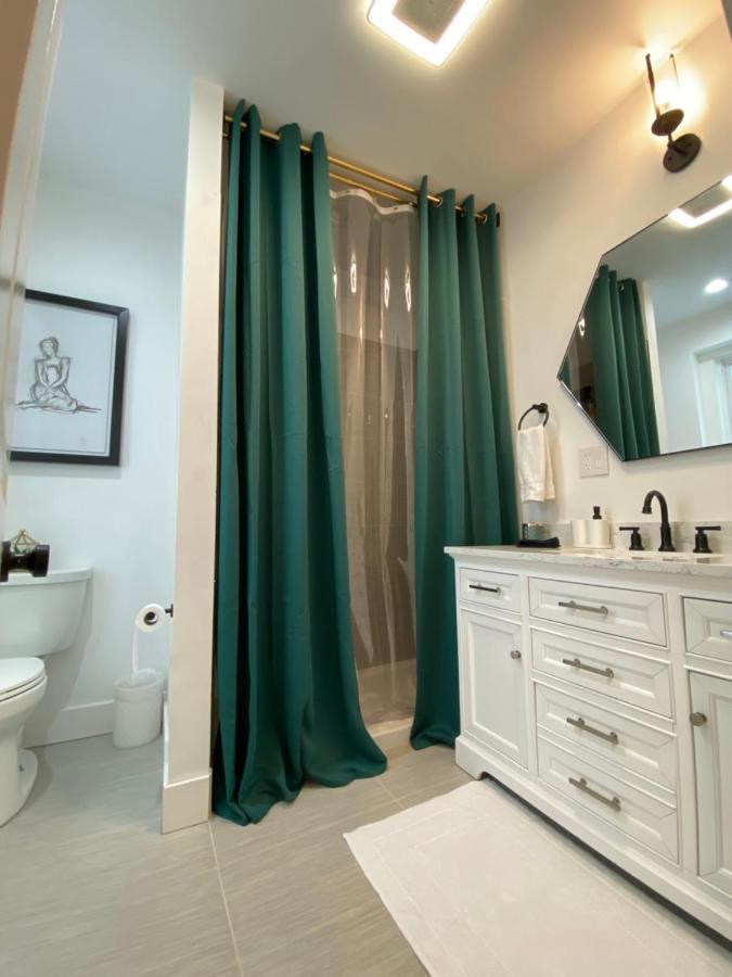 Newly Renovated Victorian Gem Perfect Space For Family Vacations! 匹兹堡 外观 照片