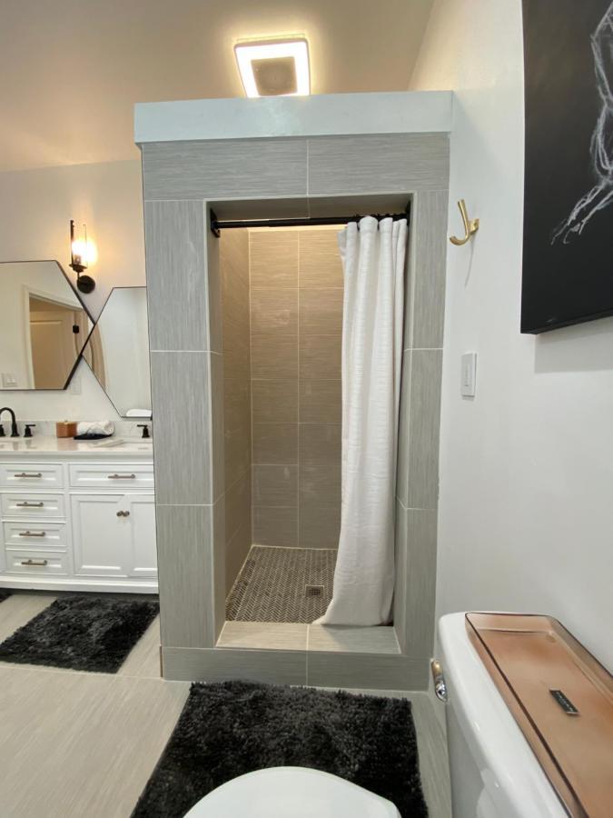Newly Renovated Victorian Gem Perfect Space For Family Vacations! 匹兹堡 外观 照片