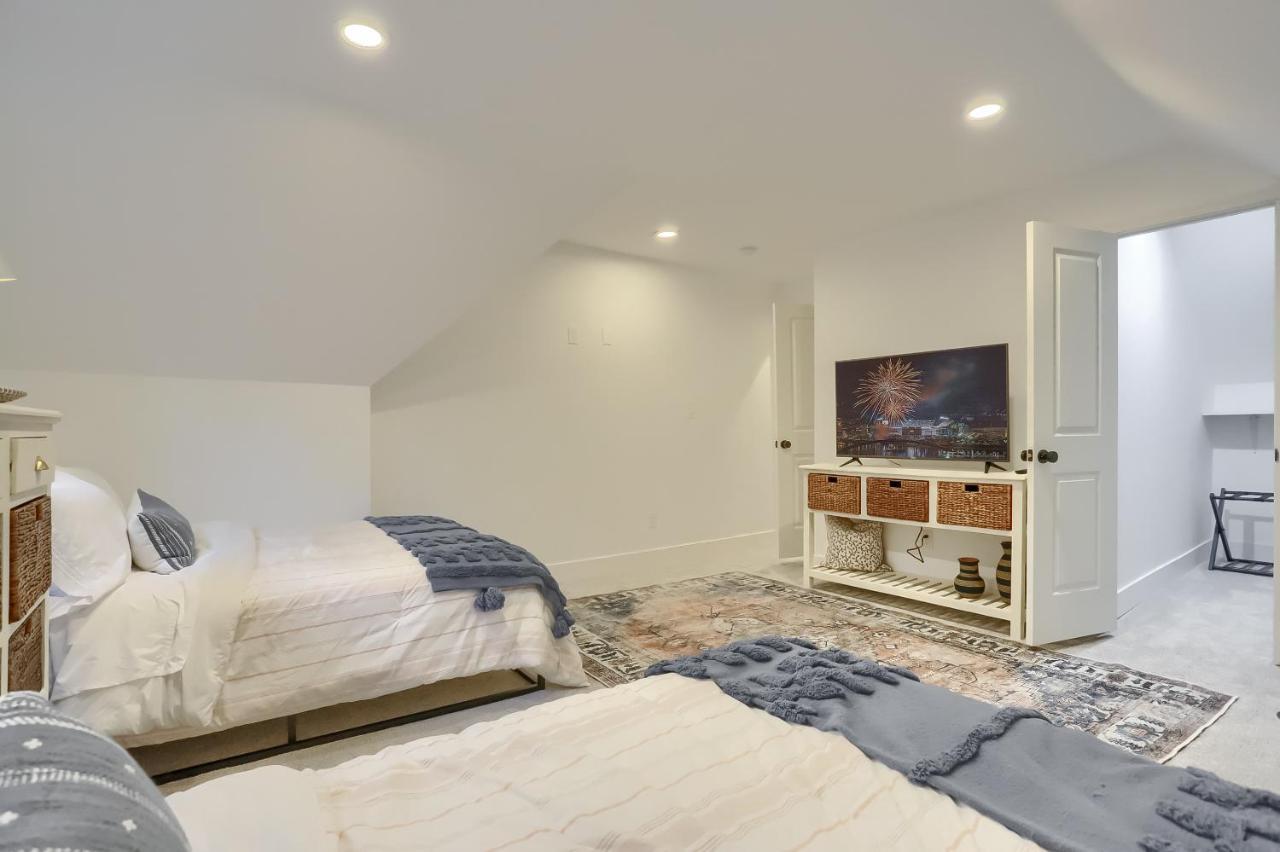 Newly Renovated Victorian Gem Perfect Space For Family Vacations! 匹兹堡 外观 照片