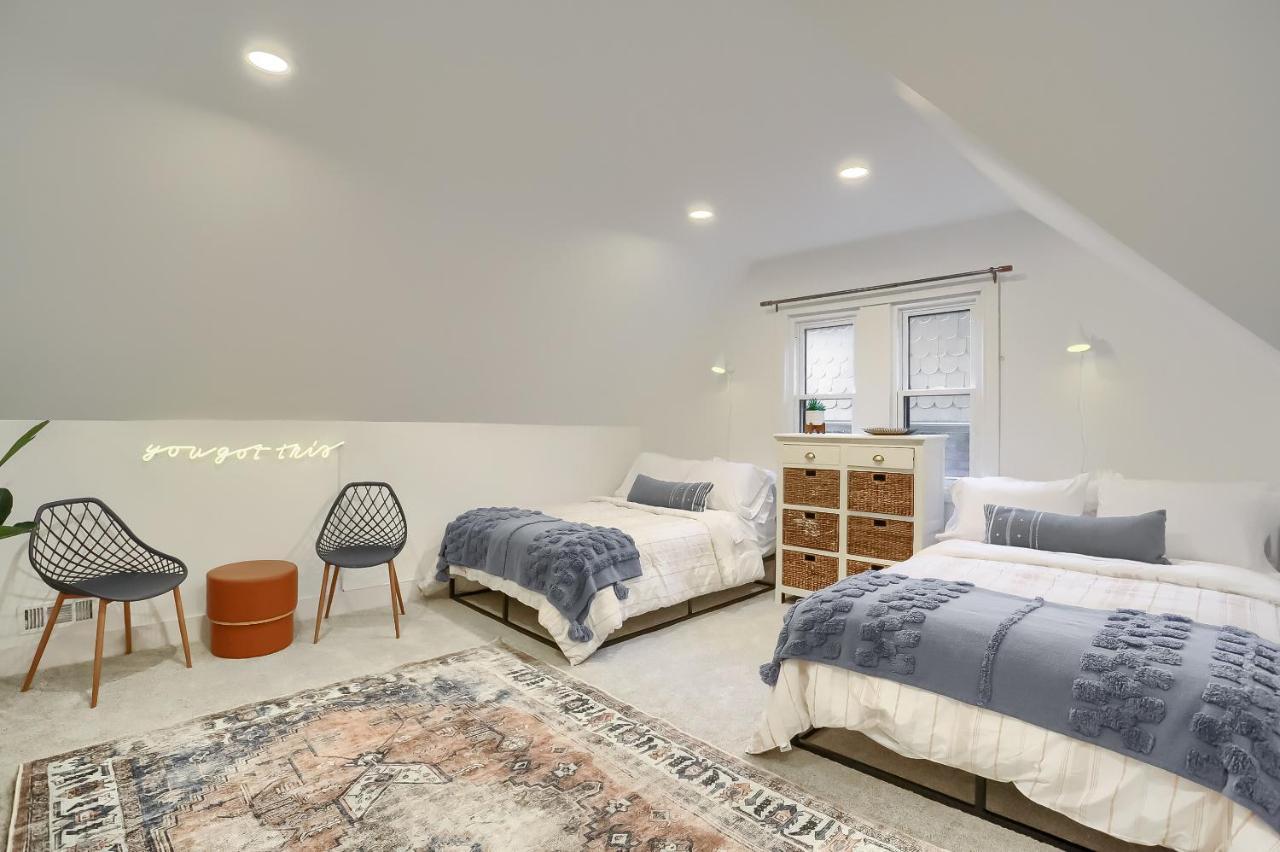 Newly Renovated Victorian Gem Perfect Space For Family Vacations! 匹兹堡 外观 照片